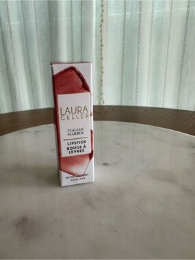 LAURA GELLER Italian Marble Lipstick in Dolce.